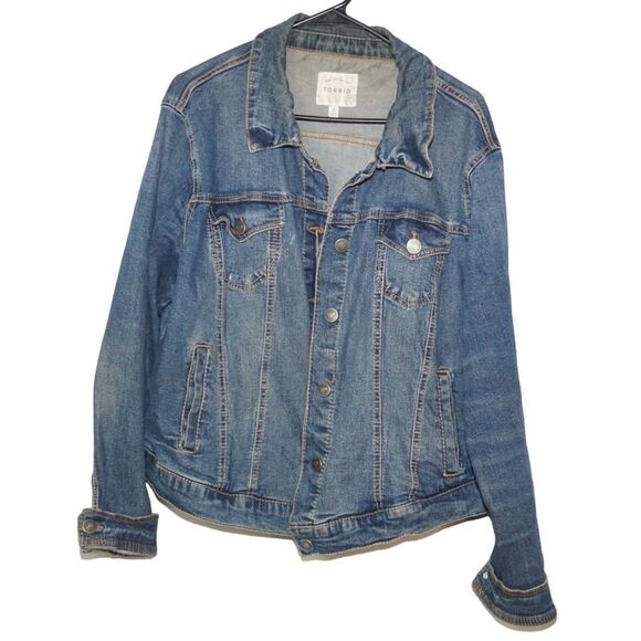 TORRID Trucker Medium Wash Denim Jean Jacket, Size 2X - Picture 4 of 4